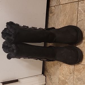 Black boots